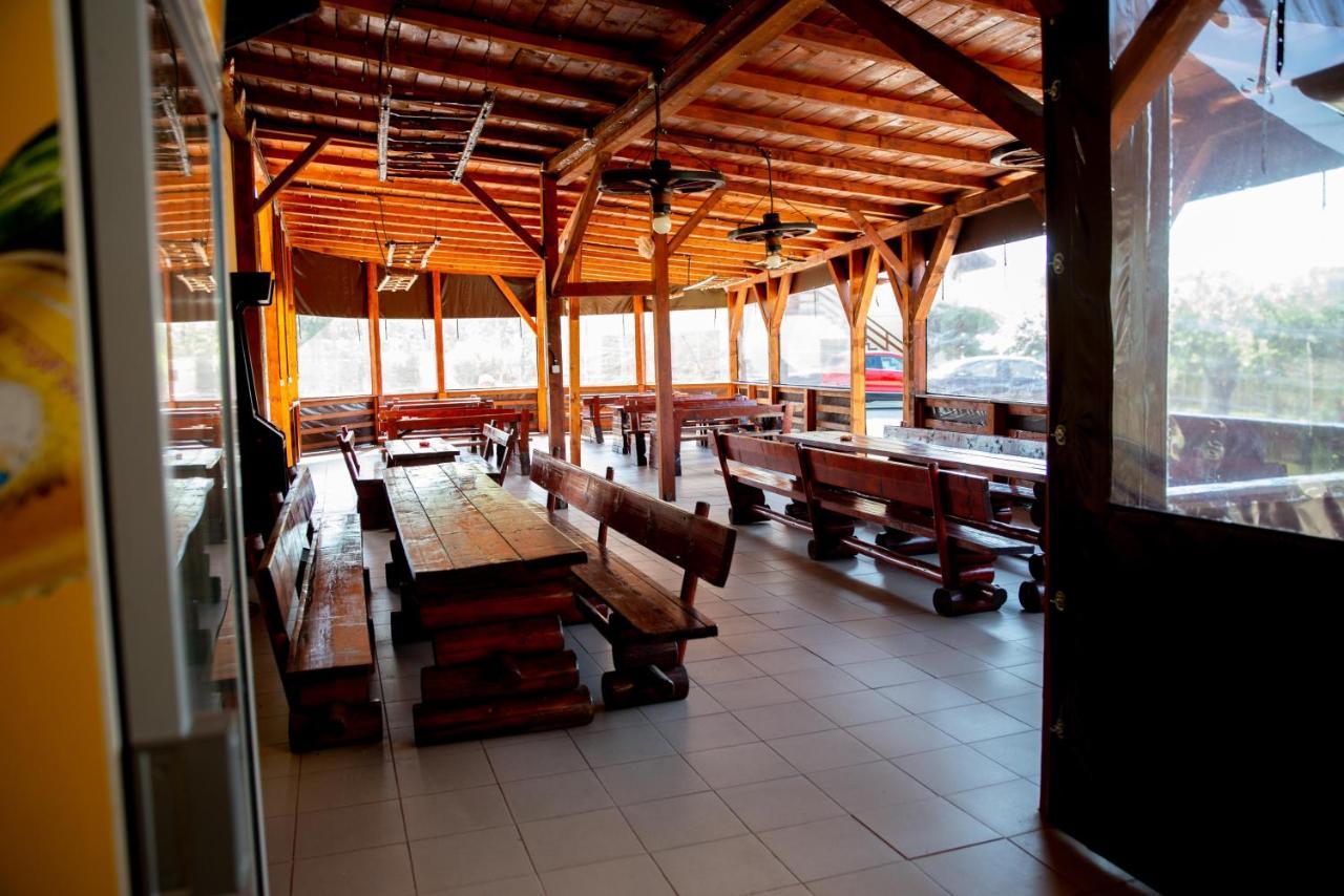 Motel Moara Veche Săcălăşeni Eksteriør bilde