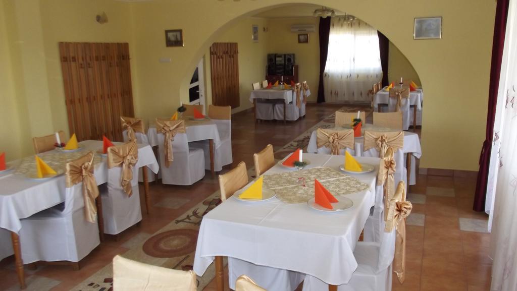 Motel Moara Veche Săcălăşeni Eksteriør bilde
