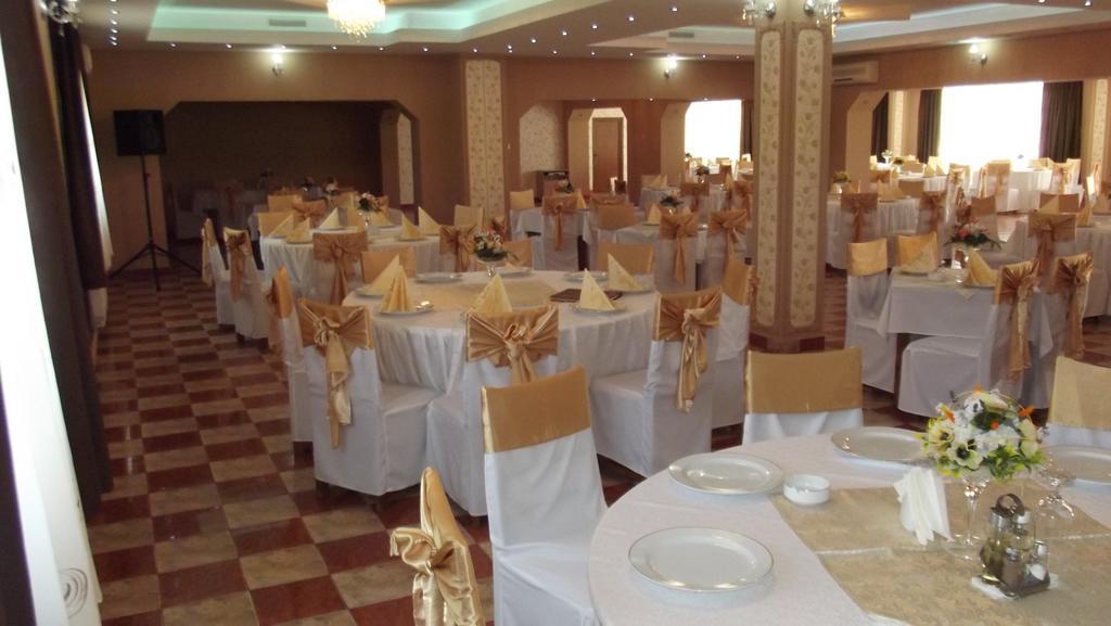 Motel Moara Veche Săcălăşeni Eksteriør bilde