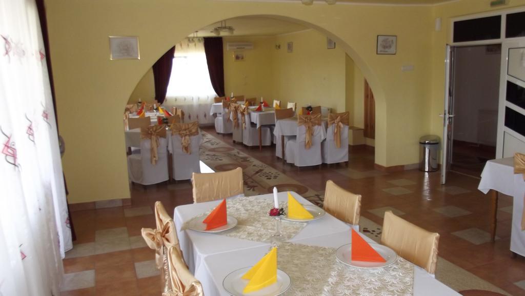 Motel Moara Veche Săcălăşeni Eksteriør bilde