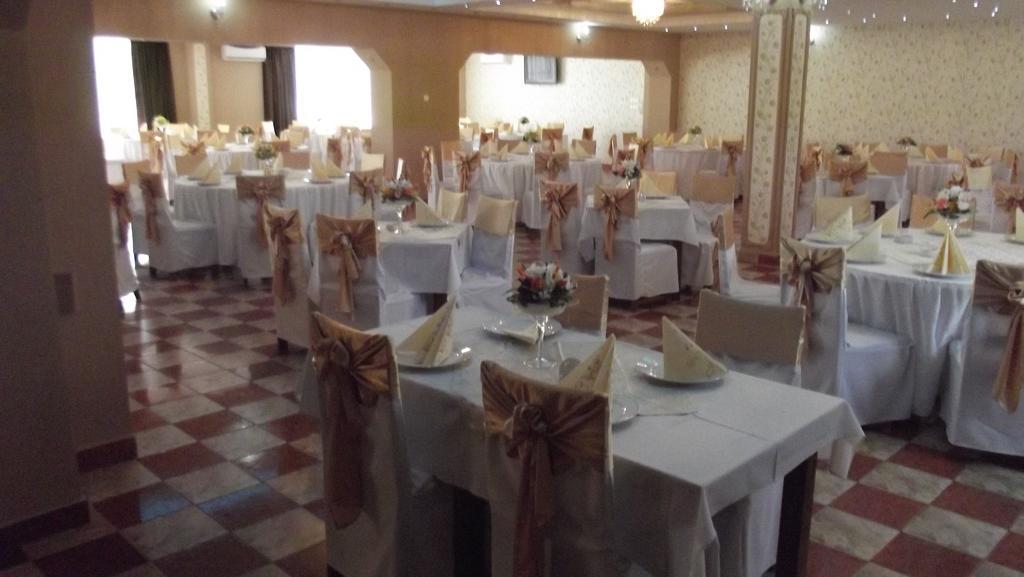 Motel Moara Veche Săcălăşeni Eksteriør bilde