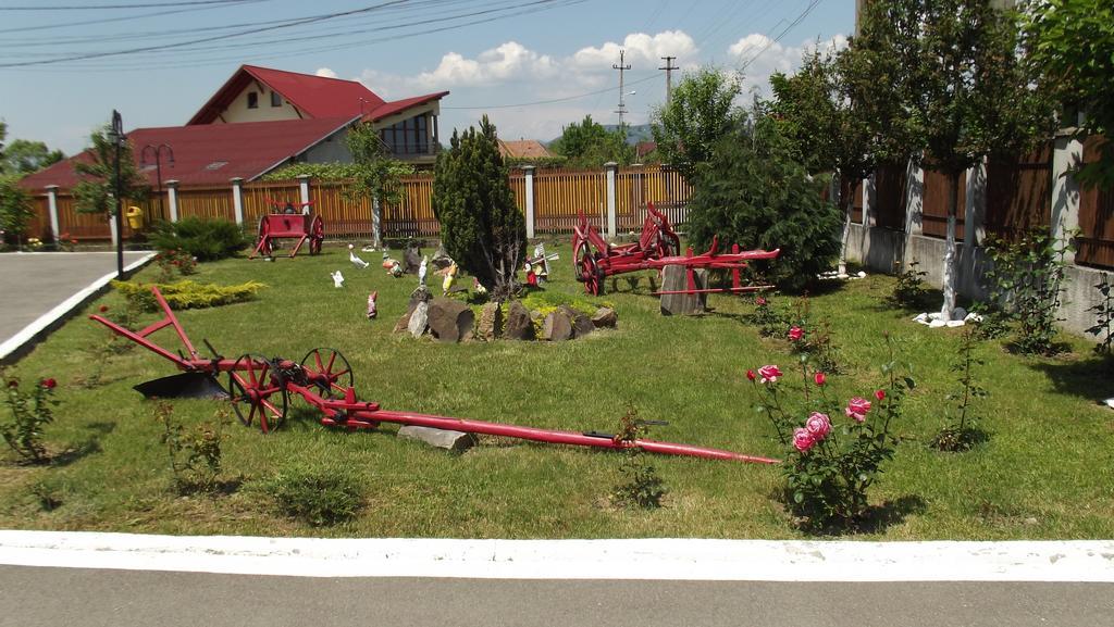 Motel Moara Veche Săcălăşeni Eksteriør bilde